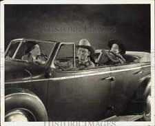1942 Press Photo Forrest Taylor, Gene Autry & Joe Strauch Jr., 