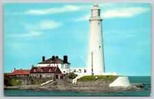 St. Mary's Lighthouse Whitley Bay England Postcard UNPOSTED #2 picture