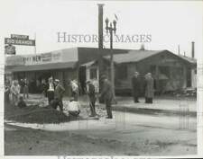 1935 Press Photo Los Angeles building damaged in fire caused by leaking gas main picture
