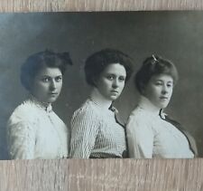 1900s Three Young Women Cabinet Card Girlfriends Cute Ladies Girls Antique Photo picture
