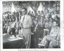 1956 Press Photo Egypt's Gamal Nasser addresses Air Force cadets in Bilbeis. picture