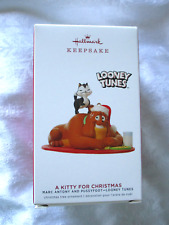 2019 Hallmark Ornament Looney Tunes A Kitty for Christmas Marc Antony Pussyfoot picture