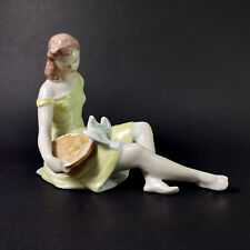 KEZIFESTES BUDAPEST. The Girl and The Dove. Porcelain Figurine. Hungary.70s-80s picture