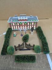 Department 56 Kensington Palace Dickens Christmas Village 58309 INCOMPLETE picture