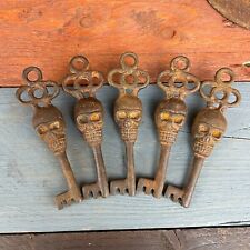 Skull Keys, 5 Heavy Cast Iron Key Set, 3-D Skull W/ Antique Finish picture