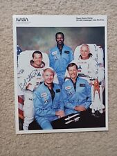 41-B NASA CREW 8X10 PHOTOGRAPH WITH SIGNATURES picture