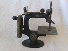 Miniature Vintage/Antique Child's Singer Sewing Machine Hand Crank picture