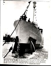 LG51 1941 AP Wire Photo NEW TYPE USS NAY SUB-CHASER PC-461 LAUNCHED WWII SHIP picture