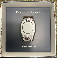 Disney Dooney & and Bourke Mickey and Minnie Americana Magic Band Magicband Flag picture