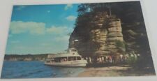 Vintage postcard Clipper Winnebago boat at Palisades Wisconsin Dells loading picture
