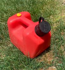 Vintage Blitz 1 Gal 4 Oz 11802 Bright Red Plastic Vented Gas Can picture