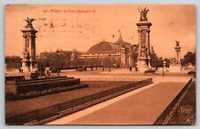 Le Pont Alexandre III, Paris, France c1920s Postcard PAR003 picture