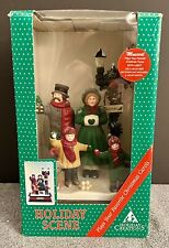 Vtg 1993 Holiday Creations Holiday Scene Dickens Holly Street Musical Lighted picture