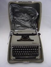 Olympia SM2 1959 Manual Portable Typewriter 1439158 w/ Case Green Vintage Works picture