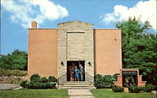 Church of Christ Ravenna Ohio ~ 1970s vintage postcard picture