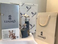 LLADRO NUN 'TIME TO SEW' BLUE  #5501 MINT CONDITION with BOX BAG WRAP picture