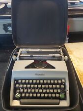 Olympia Deluxe SM8 Sm9 Typewriter Cream/Green with Case Tested Working Germany  picture