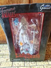 Femme Fatales - LADY DEATH - PVC Diorama  Diamond Select Toys - Platinum Edition picture