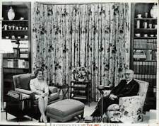 1968 Press Photo George Szell relaxes at his Cleveland home with his wife picture