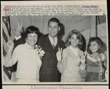 1965 Press Photo Edward Brooke and family at Boston news conference. picture