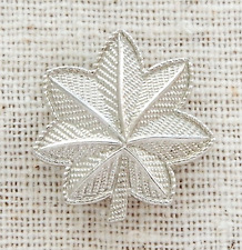 Oak Leaf Insignia US Army Lapel Pin Vintage Military Lieutenant Colonel Rank picture