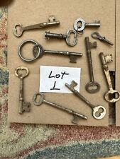 Lot 1 Antique Vintage Keys Skeleton Padlock Clock Hollow picture
