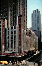 Postcard~New York, City~Radio City Music Hall~Street View~Alfred Mainzer~c1950s picture