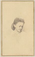 Artistically Posed Pretty Lady Brooklyn New York 1860s CDV Carte de Visite X728 picture