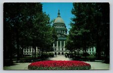 c1954 Madison Wisconsin State Capitol Dome Flower Garden VINTAGE Postcard picture