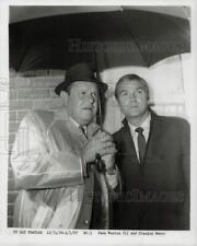 1966 Press Photo Actors Jack Weston (L) and Stanley Baker. - kfx23270 picture