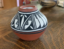 Vintage Miniature Seed Pot Native American Tigua Pueblo Pottery Signed MTE 93 picture