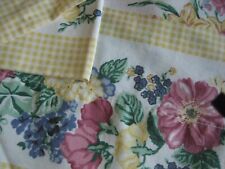 Westpoint Stevens Vintage Flat Sheet Pillowcases (2) Full Double Yellow Floral picture