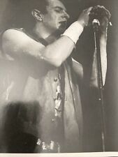 THE CLASH CONCERT. Strummer. 100% original PHOTO from Mark James Powers Estate. picture