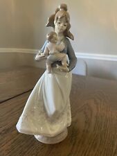 Lladro 5873 MODERN MOTHER holding Baby  - Retired 1996 - 11-1/2 inch picture