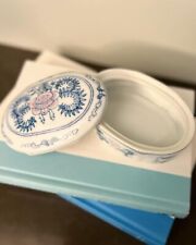 Vintage Chinese Porcelain Trinket Box picture