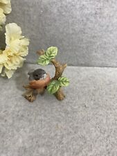VINTAGE PORCELAIN ROBIN BIRD PERCHED ON A TREE LIMB FIGURINE picture