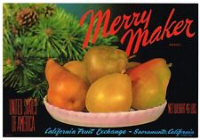 GENUINE CRATE LABEL VINTAGE MERRY MAKER SACRAMENTO 1940S CHRISTMAS STILL LIFE picture