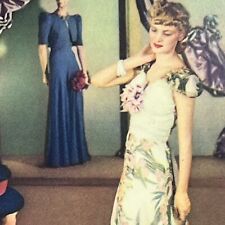 Vintage Macy's Women's Fashion Postcard New York City, NY R. H. Macy & Co. UNP picture