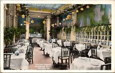 Postcard Italian Garden at Kaiserhof Hotel in Chicago, Illinois picture
