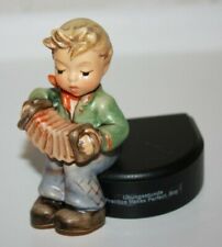M.I.Goebel Hummel Figurine Practice Makes Perfect Boy Hum 771/2/0 TMK-8 OE  picture