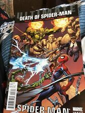 Ultimate Spider-Man 158 🔥2011 Death Of Spider-Man🔥Marvel Comics🔥 picture