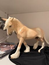 Glossy Dappled Pamplemousse Breyer Othello Model picture