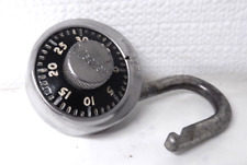 { Vintage 1950's Master Lock 