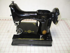 Very Nice 1952 Singer 221 Featherweight Sewing Machine Hull picture