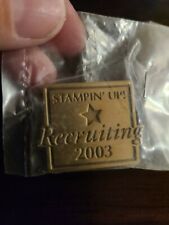 STAMPIN' Up Up 2003 Recruiting one star Lapel Pin Gold Tone Enamel Collectible picture