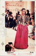 1989 Press Photo A model walks on a runway during fashion show - lra73282 picture