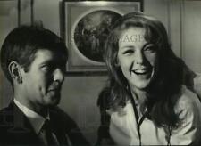 1966 Press Photo Tom Courtenay and Joanna Pettet of 