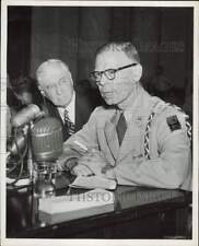 1950 Press Photo Bernard M. Baruch and W. Bedell Smith at Senate meeting picture