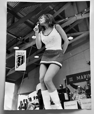 RAQUEL WELCH 1967 Original photo Entertaining The Troops Bob Hope Xmas Special picture