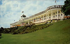 Michigan Mackinac Island Grand Hotel ~ 1970s postcard  ~ s9563 picture